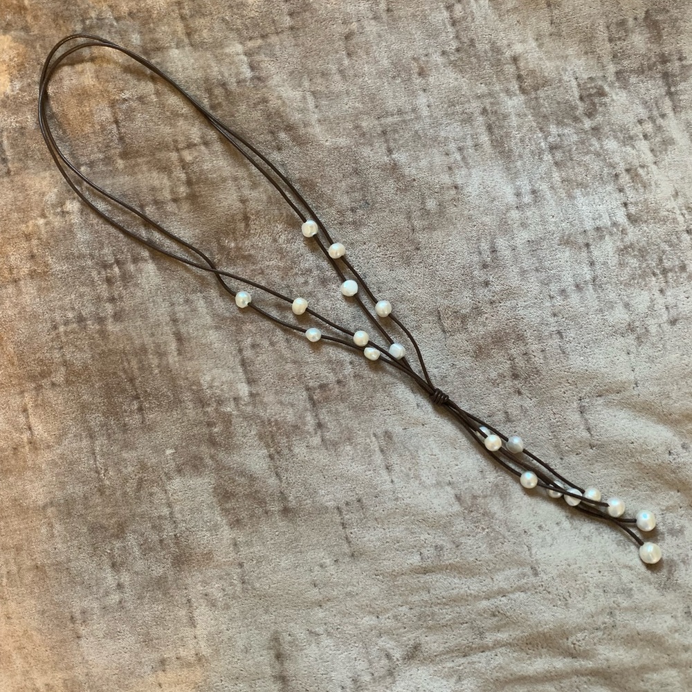 Freshwater pearl and leather necklace
